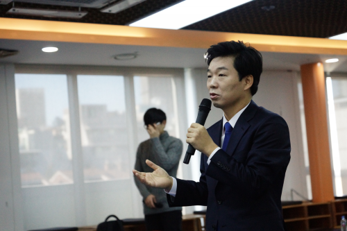 [인터뷰]웹젠, 김병관 의장 정계 입문 '출사표'